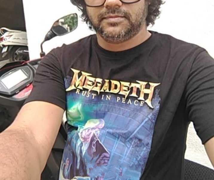 megadeth t shirt (both sides)