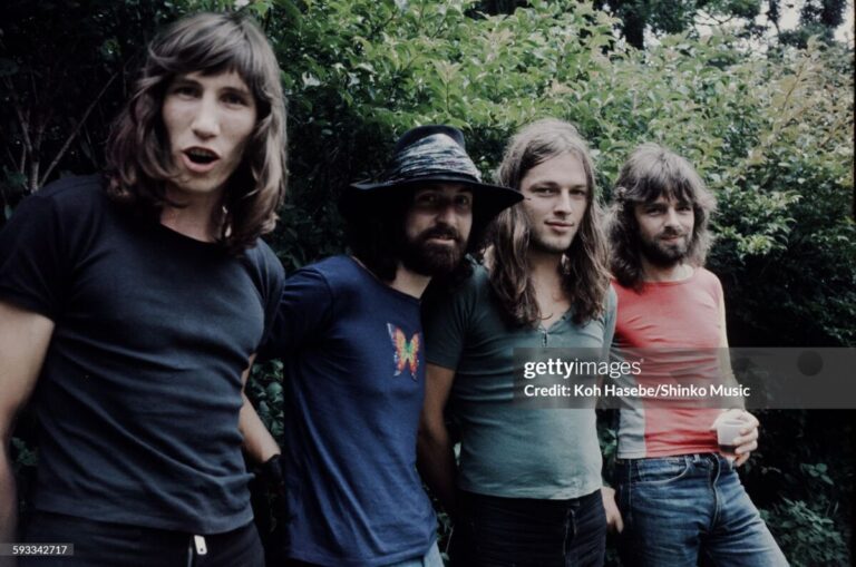 (MANDATORY CREDIT Koh Hasebe/Shinko Music/Getty Images) Pink Floyd live at Hakone Aphrodite, Kanagawa, August 6, 1971. (Photo by Koh Hasebe/Shinko Music/Getty Images)